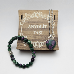 Anyolit Taşı