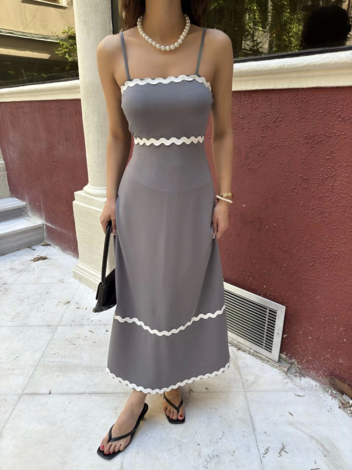 Askılı Uzun Şerit Detaylı Şık Ve Rahat Elbise - Gri