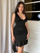 Kadın Askılı Derin V Dekolteli Fırfırlı Janjan Krep Elbise