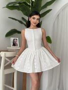 Yema Düğme Detaylı Elbise