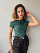 Kadın Sandy Kumaş Düşük Omuz Bluz