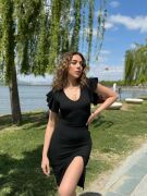 Kadın Kısa Kollu V Yakalı Kolları Volanlı Yandan Yırtmaçlı Kısa Janjan Krep Elbise