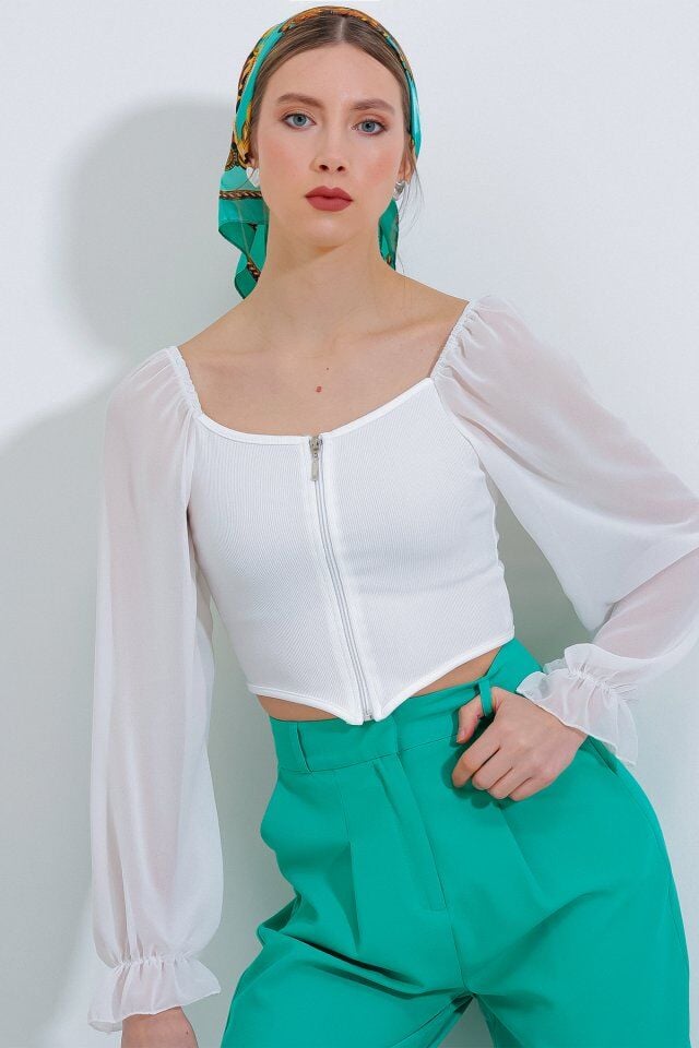 Beyaz Şifon Önü Fermuarlı Bluz 0496