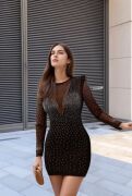 Kadın Uzun Kollu Yuvarlak Yaka Dekolteli Taşlı Dalgıç Elbise