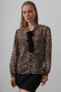 Fiyonk Detaylı Leopar Bluz - Leopar