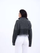 43311 TRİKO ÇİZGİLİ FERMUARLI CROP-ANTRASİT-SİYAH