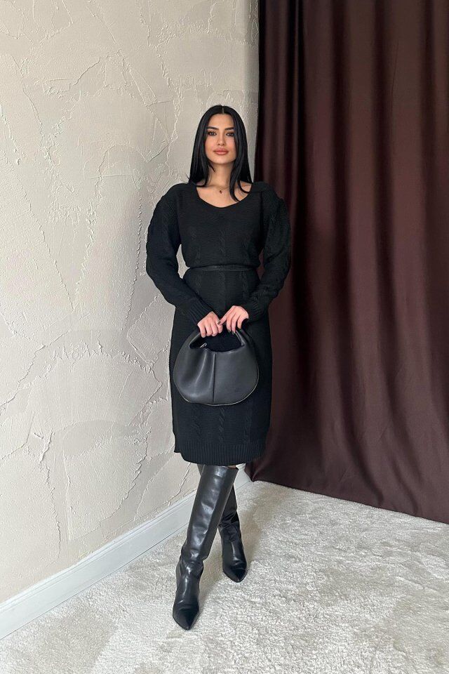 Siyah Kemerli Triko Elbise