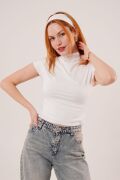 Boğazlı Parlak Kumaş Beyaz Crop