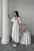 Beyaz Dantel Detaylı Brode Elbise