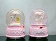 Hello Kitty İçi Dönmeli Püskürtmeli Işıklı Müzikli Kar Küresi Büyük Boy Model 1