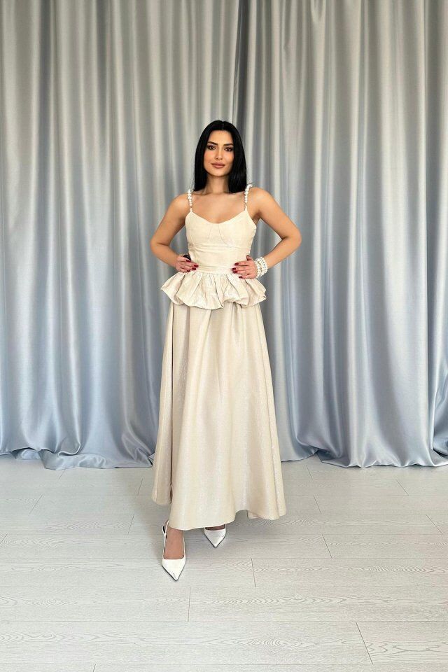 Bej Beli Büzgülü İnci Askılı Uzun Elbise